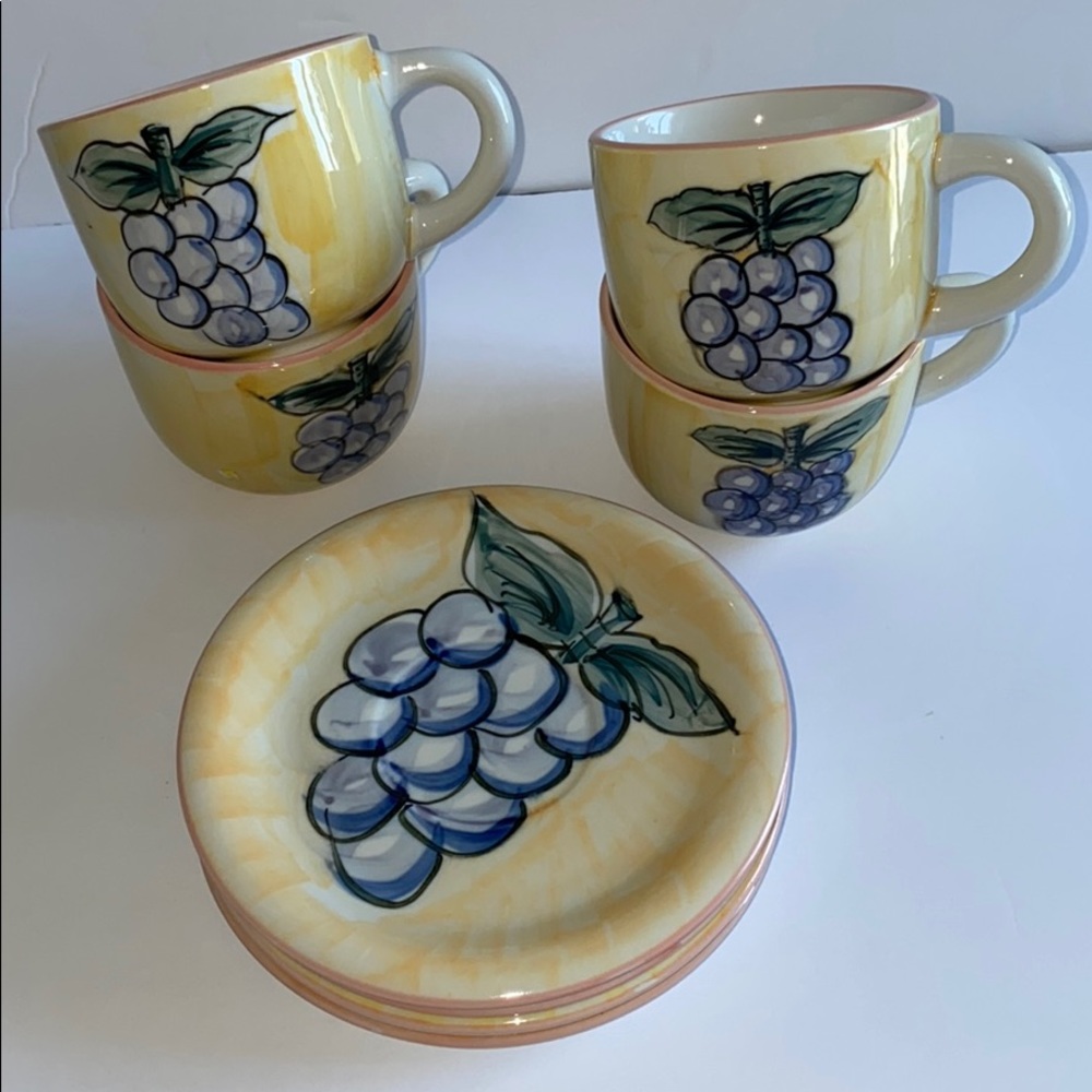 Gibson 4 cups 4 Saucer